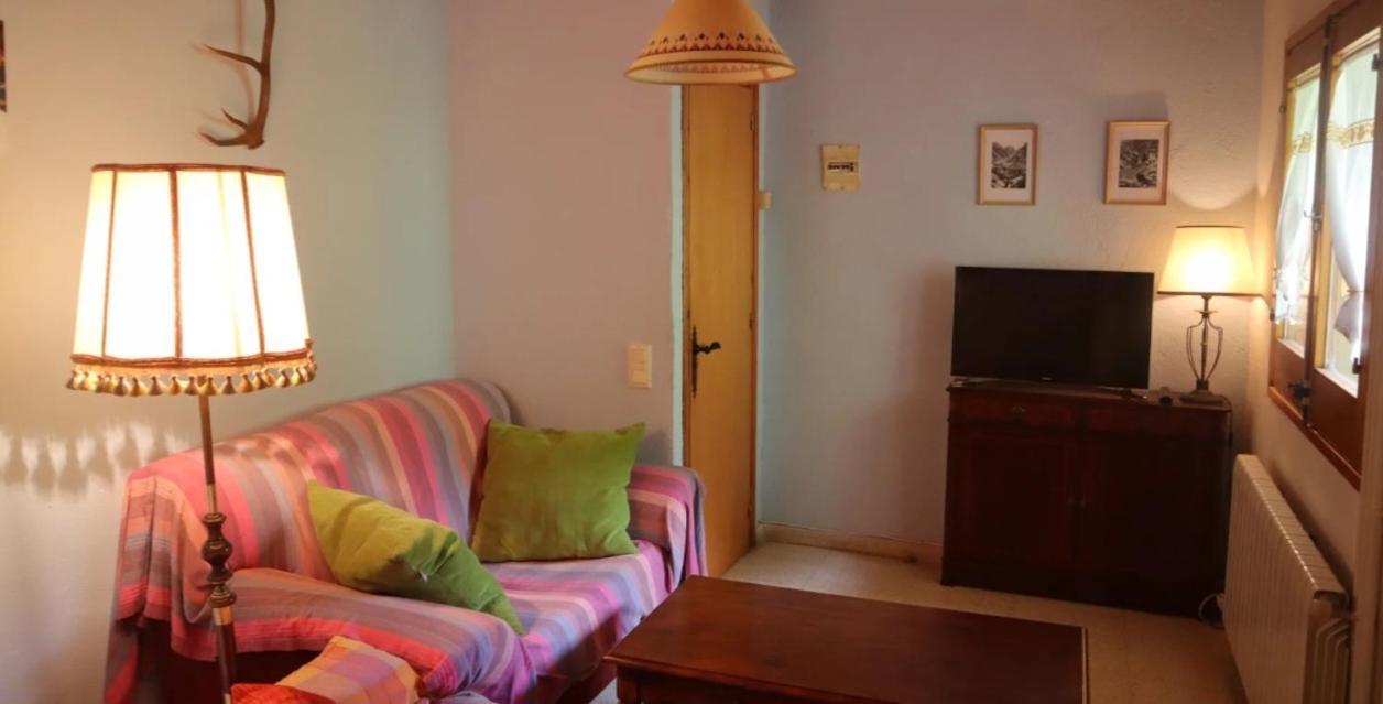 Cal Calau Vega Bed & Breakfast ปลาโนเลส ภายนอก รูปภาพ